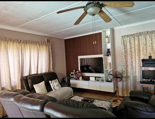 3 BEDROOM HOUSE RENTED IN MOUNT VERNON